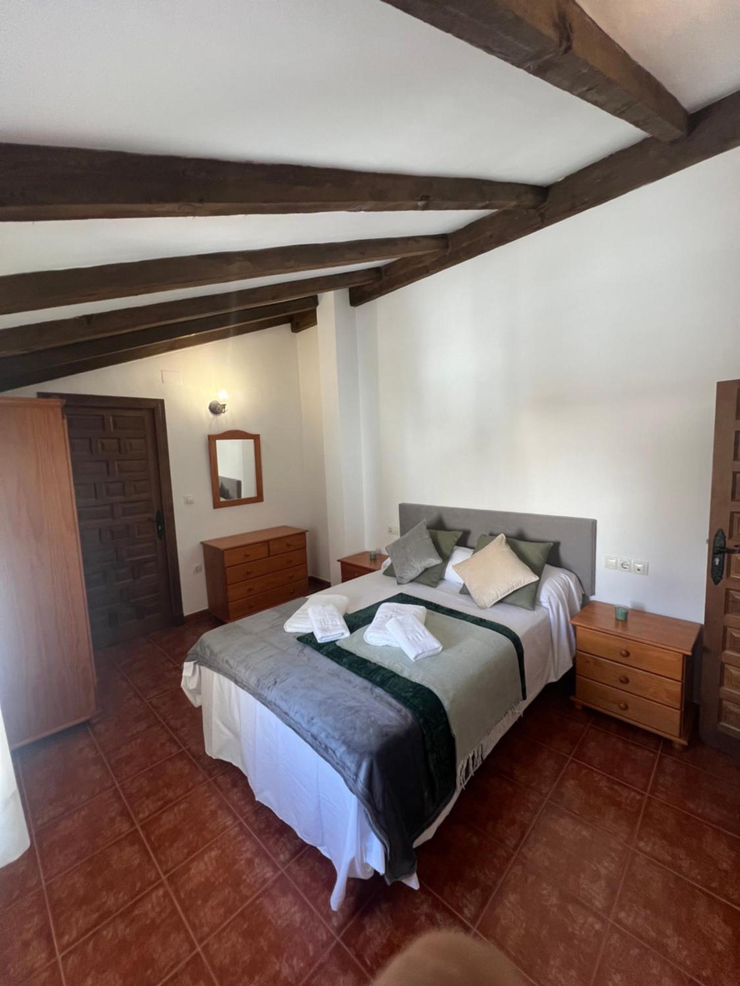 Casa Pancho Vila Zahara De La Sierra Exterior foto